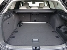 VW Passat Variant Business eTSI DSG in Grenadillschwarz Metallic