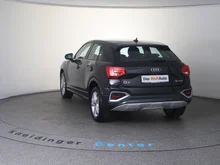 Audi Q2 35 TFSI intense in schwarz - metallic