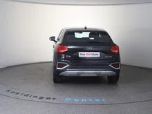 Audi Q2 35 TFSI intense in schwarz - metallic