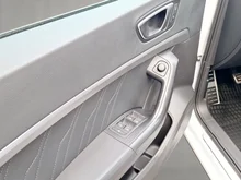 SEAT Ateca FR 1.5 TSI ACT in Nevada-Weiß Metallic