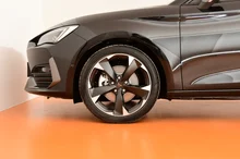 Thumbnail-Foto von Fahrzeug