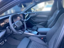 Audi A5 Limousine e-hybrid quattro 220 kW in Mythosschwarz Metallic