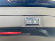 Audi A5 Limousine e-hybrid quattro 220 kW in Mythosschwarz Metallic