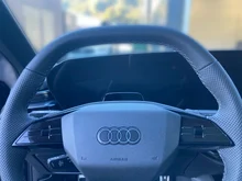 Audi A5 Limousine e-hybrid quattro 220 kW in Mythosschwarz Metallic