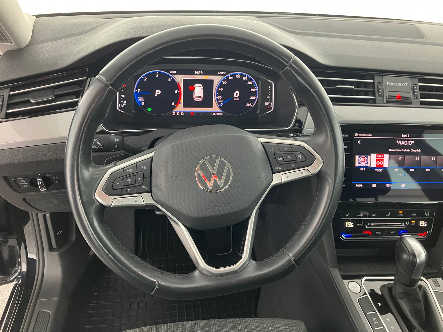 VW Passat Variant Business TDI DSG | Bild 8 von 22