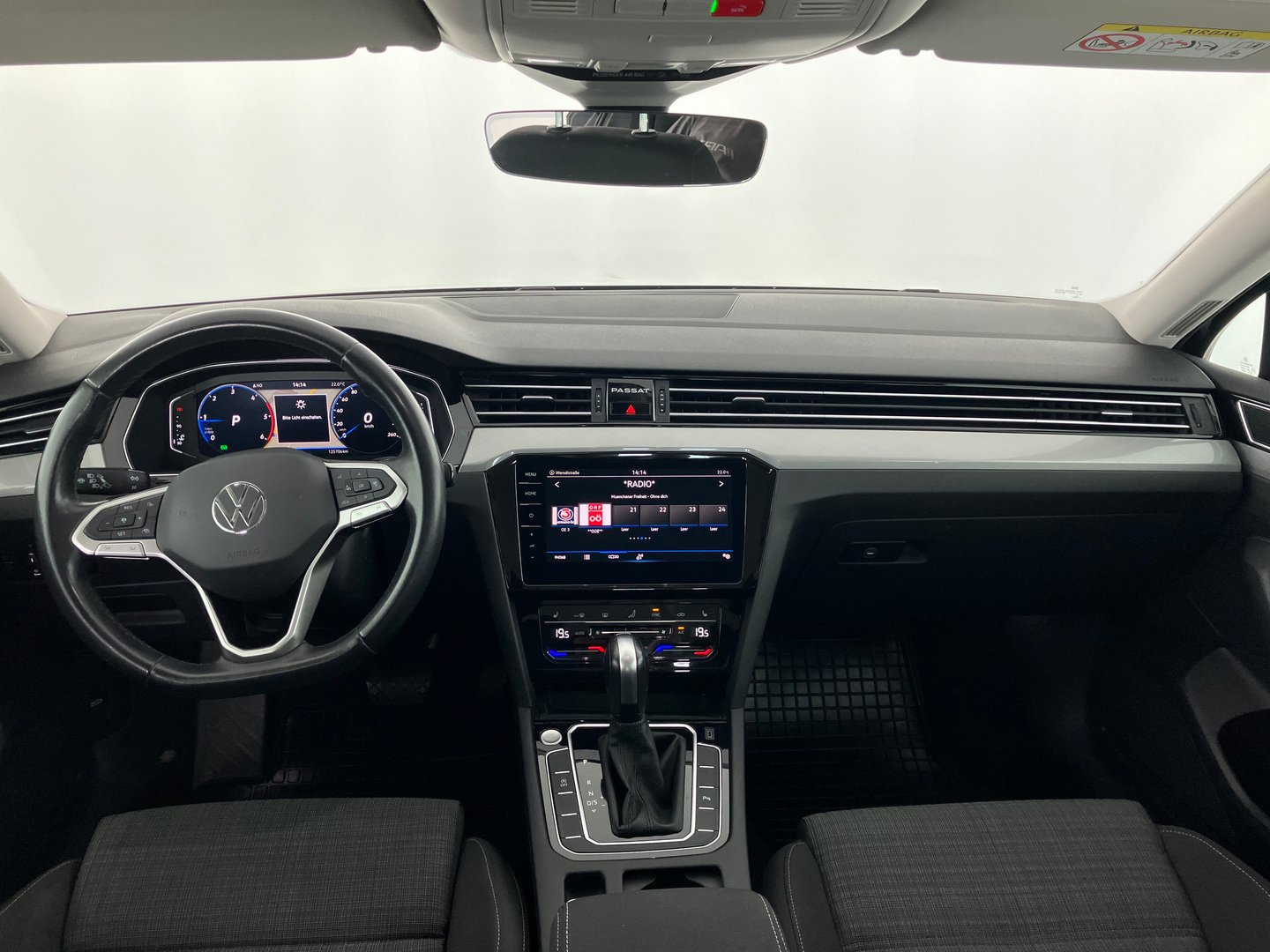 VW Passat Variant Business TDI DSG | Bild 11 von 22