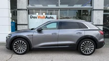 Audi e-tron 55 quattro advanced in Taifungrau metallic