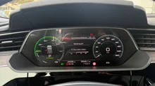 Audi e-tron 55 quattro advanced in Taifungrau metallic