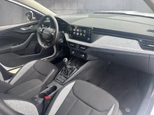 Škoda Kamiq Selection TSI in Moon-Weiß Metallic