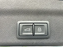 Audi A6 Avant 40 TDI quattro Sport in FIRMAMENTBLAU METALLIC