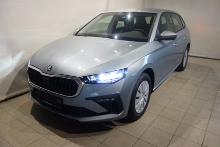 Škoda Scala Essence TSI