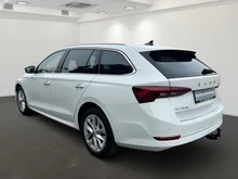 Škoda Octavia Combi Style TDI DSG in  Moon-Weiss Metallic