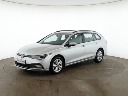 VW Golf Variant Life mHeV DSG