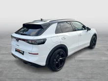 VW T-Roc R-Line eTSI DSG in Pure White Dach Black Uni