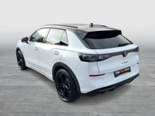 VW T-Roc R-Line eTSI DSG in Pure White Dach Black Uni