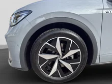 VW ID.4 GTX 4MOTION 250 kW Business -77 kWh in Mondsteingrau Dach schwarz