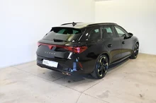 CUPRA Leon SP Kombi TRIBE e-HYBRID 150/204 in Nacht-Schwarz Metallic