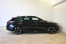 CUPRA Leon SP Kombi TRIBE e-HYBRID 150/204 in Nacht-Schwarz Metallic