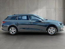 SEAT Leon SP Kombi Style Edition 1.5 eTSI DSG in Fjord-Blau