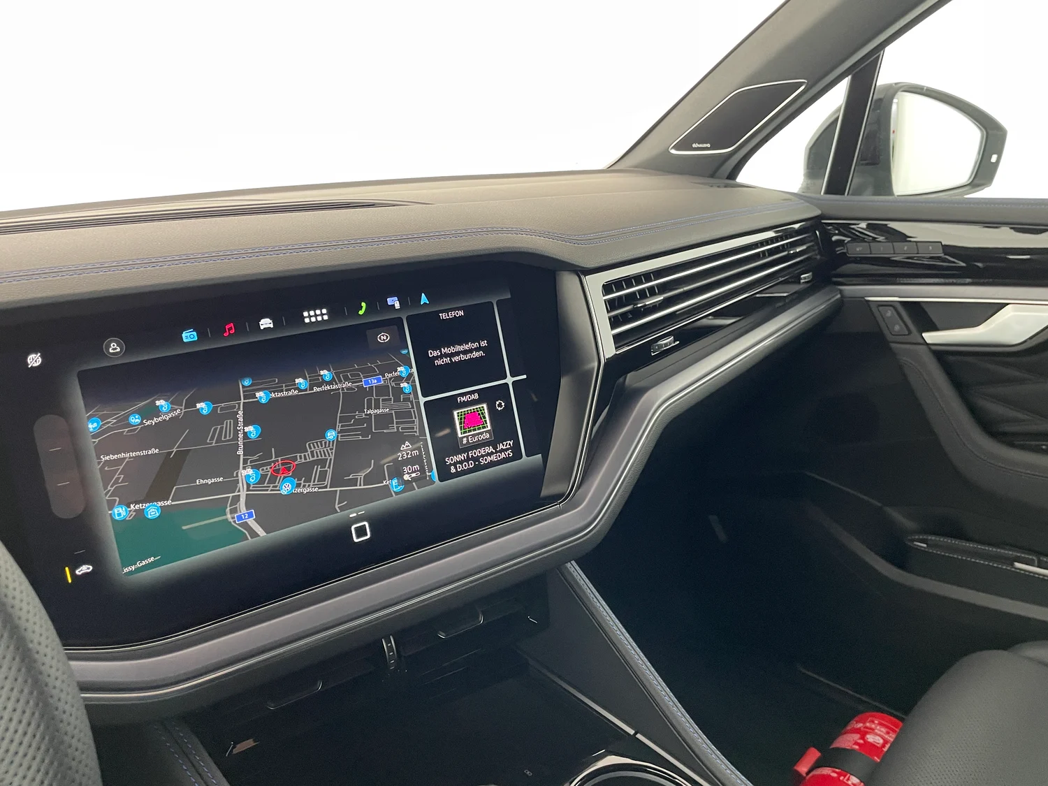 Bild eines VW Touareg R eHybrid TSI 4M. Final Edition