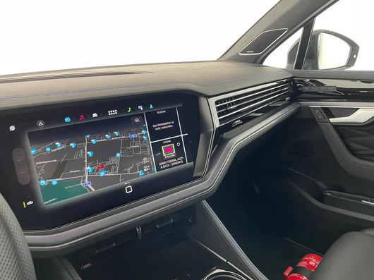 Bild eines VW Touareg R eHybrid TSI 4M. Final Edition