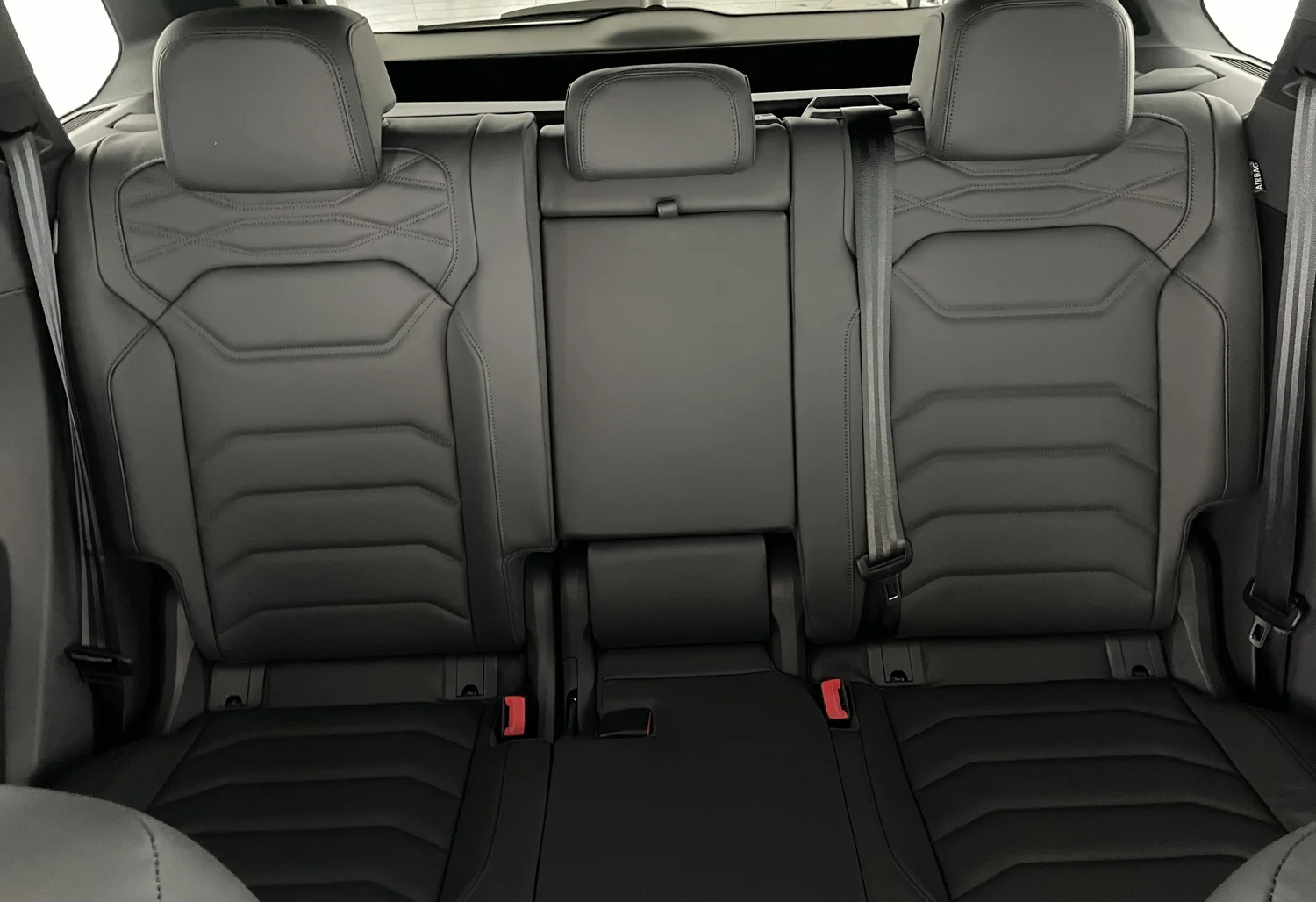 Bild eines VW Touareg R eHybrid TSI 4M. Final Edition