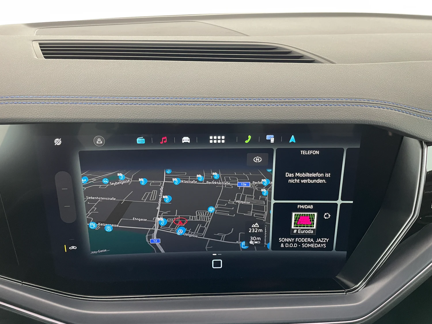 Bild eines VW Touareg R eHybrid TSI 4M. Final Edition