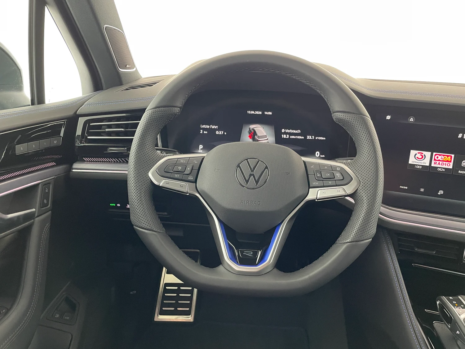 Bild eines VW Touareg R eHybrid TSI 4M. Final Edition