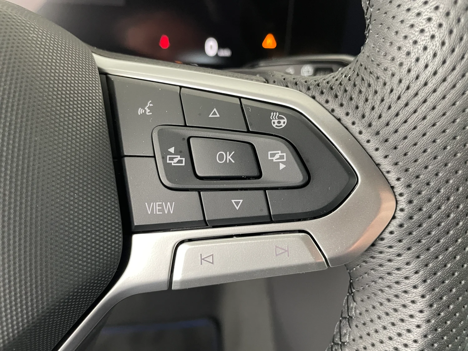 Bild eines VW Touareg R eHybrid TSI 4M. Final Edition