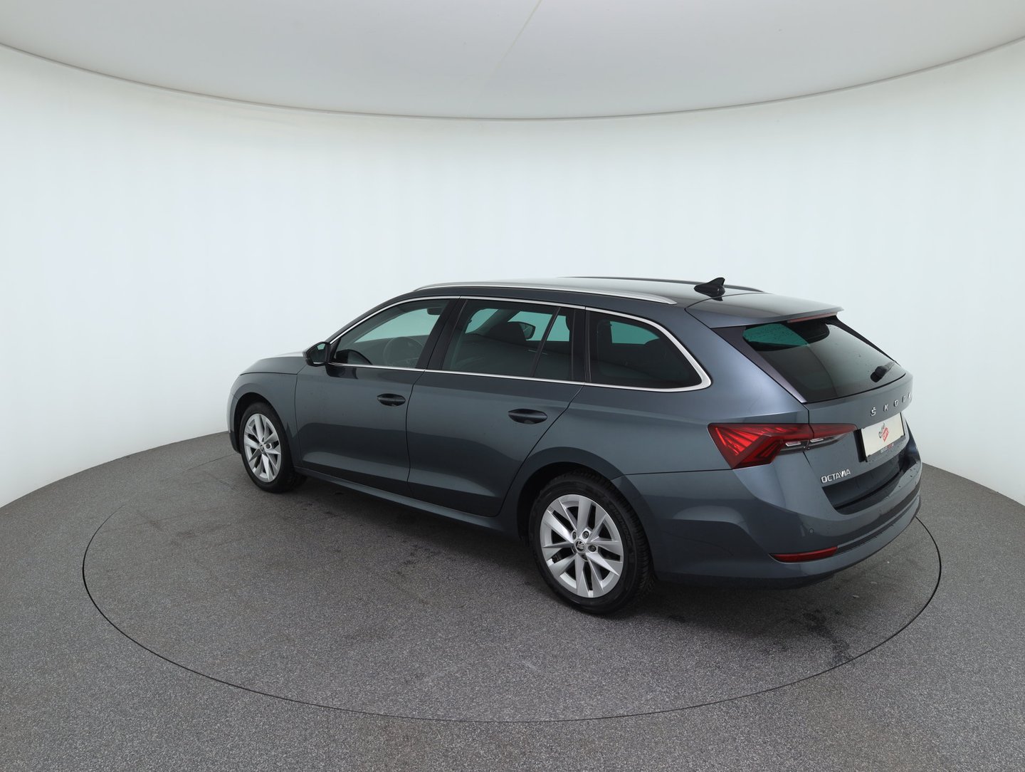 Škoda OCTAVIA Combi Premium TDI | Bild 7 von 33