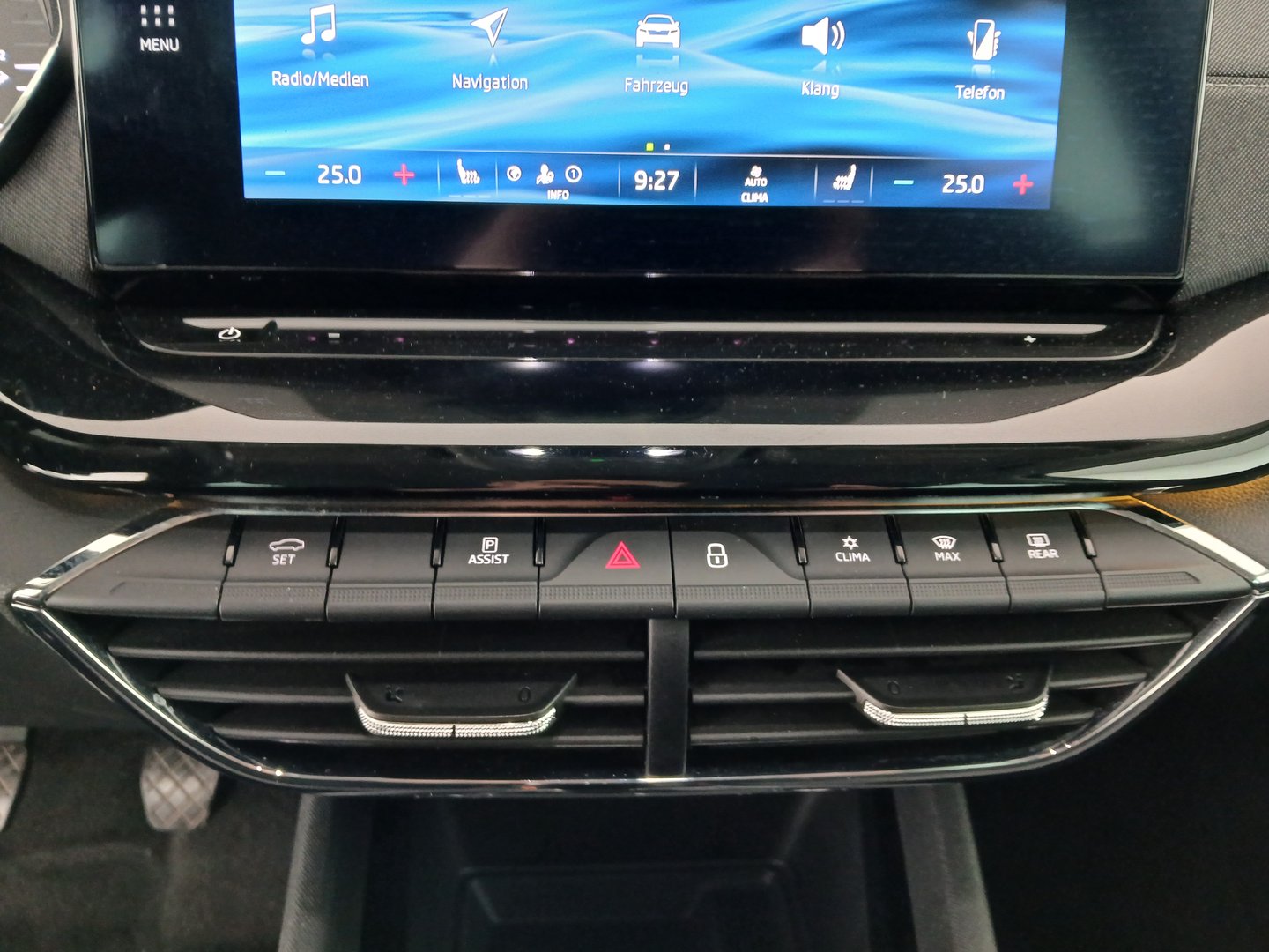 Škoda OCTAVIA Combi Premium TDI | Bild 27 von 33