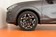 CUPRA Terramar 1.5 e-TSI 150 PS DSG in Tambora-Grau Metallic