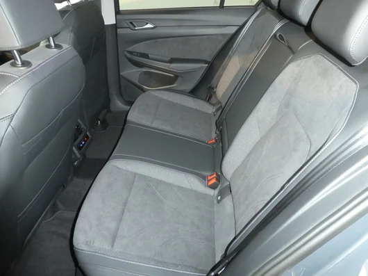 Bild eines VW Golf Rabbit eHybrid DSG 150 kW