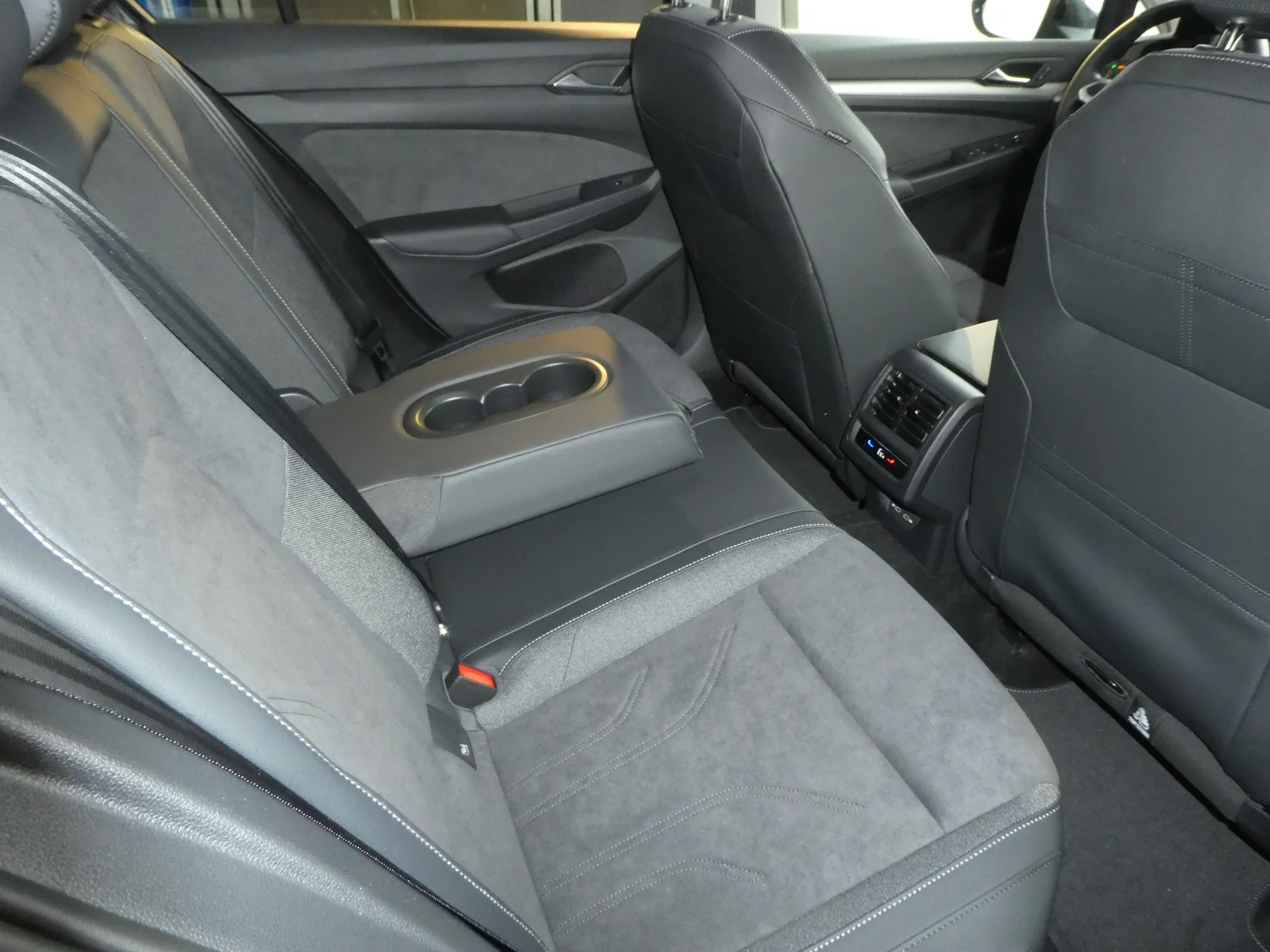 Bild eines VW Golf Rabbit eHybrid DSG 150 kW