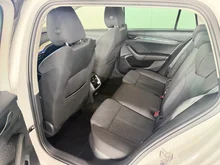Škoda Octavia Combi Style TDI DSG in 9P Candy-Weiss