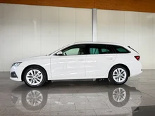Škoda Octavia Combi Style TDI DSG in 9P Candy-Weiss
