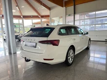 Škoda Octavia Combi Style TDI DSG in 9P Candy-Weiss