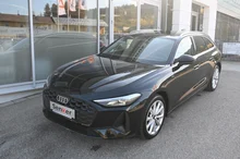 Audi A5 Avant e-hybrid quattro 220 kW in 0E Mythosschwarz Metallic