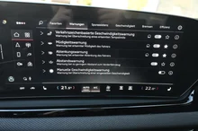 Audi A5 Avant e-hybrid quattro 220 kW in 0E Mythosschwarz Metallic