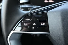 Audi A5 Avant e-hybrid quattro 220 kW in 0E Mythosschwarz Metallic