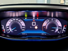 Peugeot 3008 1,2 PureTech 130 S&S Access in weiss - normal