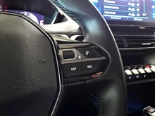 Peugeot 3008 1,2 PureTech 130 S&S Access in weiss - normal