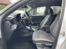 Audi A1 Sportback 30 TFSI intense in Gletscherweiss Metallic