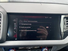 Audi A1 Sportback 30 TFSI intense in Gletscherweiss Metallic