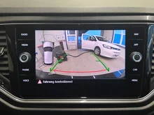 VW T-Roc iQ Drive TSI OPF in Deep Black Perleffekt