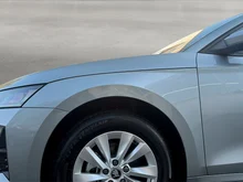 Škoda Octavia Combi Essence TDI in Smokey Diamond-Silber Metallic