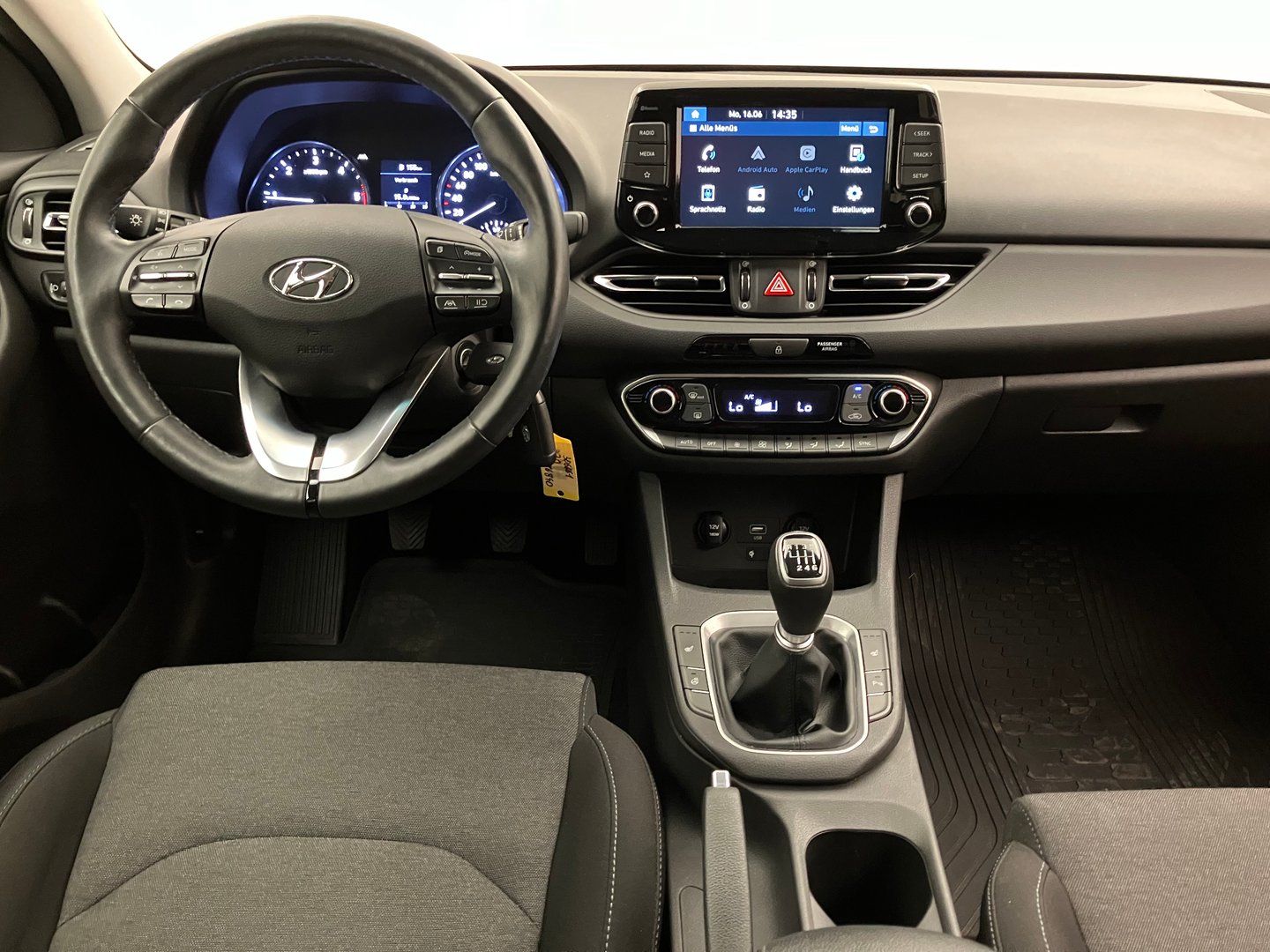 Hyundai i30 CW 1,6 CRDi Trend Line | Bild 12 von 27