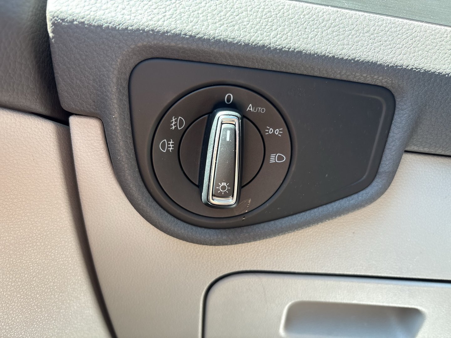 VW Touran Comfortline TDI SCR DSG 7-Sitzer | Bild 9 von 21