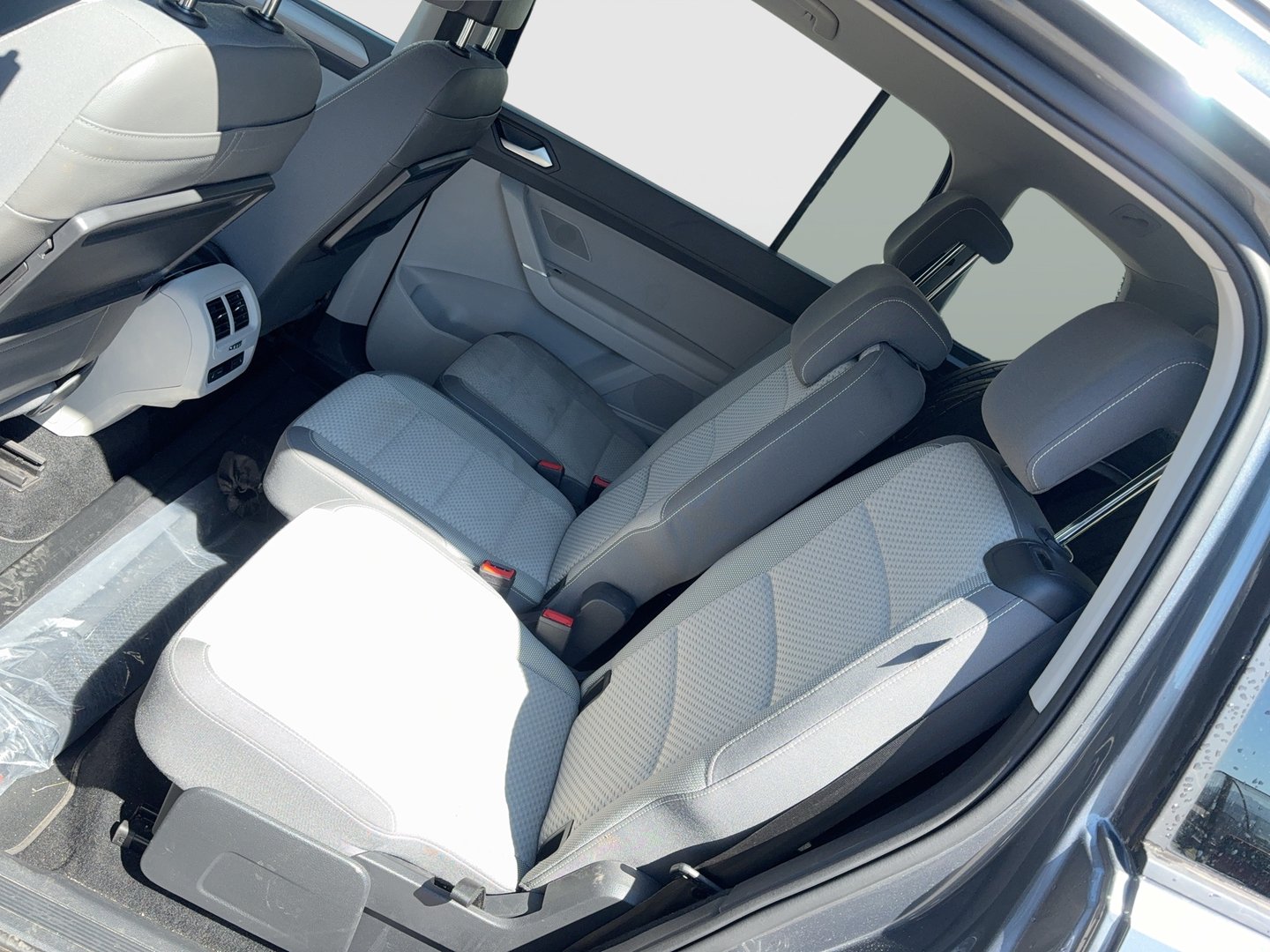 VW Touran Comfortline TDI SCR DSG 7-Sitzer | Bild 17 von 21