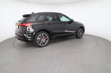 Audi Q5 e-hybrid quattro 270 KW in Mythosschwarz Metallic